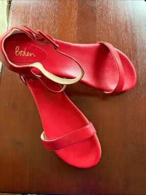 Boden Red Leather Open-Toe Slingback Sandals flat 9.5 uk 41 Excellent condition
